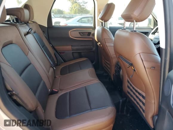 ✅ 2022 Ford Bronco Sport Badlands • VIN: 3FMCR9D96NRD18577 • Lot: 89731875. Listed on Copart with 56,756 mi. Free auction sales archive from the USA and detailed vehicle history report at DreamBid. Image 11.