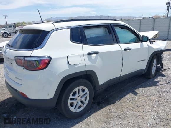 ✅ 2021 Jeep Compass Sport • VIN: 3C4NJCAB6MT532267 • Lot: 42035764. Listed on IAAI with 41,725 mi. Free auction sales archive from the USA and detailed vehicle history report at DreamBid. Image 4.