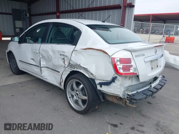 ✅ 2012 Nissan Sentra 2.0 • VIN: 3N1AB6AP7CL756044 • Lot: 43340613. Wystawiony na IAAI z przebiegiem 102 183 mil. Bezpłatny archiwum sprzedaży aukcyjnych z USA i szczegółowy raport historii pojazdu na DreamBid. Zdjęcie 3.