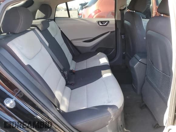 ✅ 2018 Hyundai Ioniq Blue • VIN: KMHC65LC6JU060871 • Lot: 45562585. Wystawiony na Copart z przebiegiem 114 625 mil. Bezpłatny archiwum sprzedaży aukcyjnych z USA i szczegółowy raport historii pojazdu na DreamBid. Zdjęcie 10.