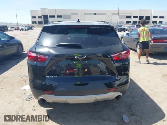 ✅ 2020 Chevrolet Blazer LT • VIN: 3GNKBBRA5LS632474 • Лот: 42830543. Опубликован ранее на IAAI с пробегом 70 209 миль. Бесплатный доступ к архиву аукционных продаж из США и подробный отчёт об истории автомобиля на DreamBid. Изображение 17.