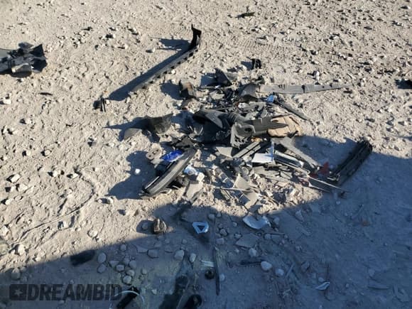 ✅ 2012 Volkswagen Golf • VIN: WVWDB7AJ9CW002701 • Lot: 92656275. Wystawiony na Copart z przebiegiem Nie podano. Bezpłatny archiwum sprzedaży aukcyjnych z USA i szczegółowy raport historii pojazdu na DreamBid. Zdjęcie 12.