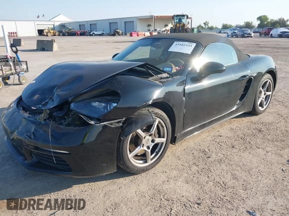 ✅ 2017 Porsche 718 Boxster • VIN: WP0CA2A83HS221103 • Lot: 43182333. Listed on IAAI with 58,601 mi. Free auction sales archive from the USA and detailed vehicle history report at DreamBid. Image 17.