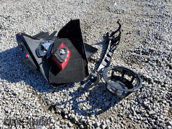 ✅ 2010 Mercedes-Benz S 63 AMG • VIN: WDDNG7HB1AA304052 • Лот: 44011595. Опубликован ранее на Copart с пробегом 49 326 миль. Бесплатный доступ к архиву аукционных продаж из США и подробный отчёт об истории автомобиля на DreamBid. Изображение 14.