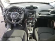 ✅ 2017 Jeep Renegade Sport • VIN: ZACCJAAB7HPE78941 • Лот: 56393015. Опубликован ранее на Copart с пробегом 99 538 миль. Бесплатный доступ к архиву аукционных продаж из США и подробный отчёт об истории автомобиля на DreamBid. Изображение 8.