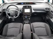 ✅ 2021 Toyota Prius LE • VIN: JTDKAMFP7M3180339 • Лот: 86526555. Опубликован ранее на Copart с пробегом 12 083 миль. Бесплатный доступ к архиву аукционных продаж из США и подробный отчёт об истории автомобиля на DreamBid. Изображение 8.