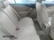 ✅ 2009 Volkswagen Passat Komfort • VIN: WVWJK73C39P035391 • Lot: 42439461. Listed on IAAI with 139,584 mi. Free auction sales archive from the USA and detailed vehicle history report at DreamBid. Image 8.