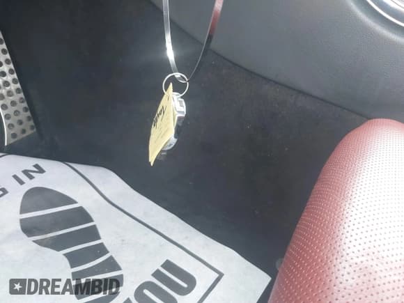 ✅ 2018 Mercedes-Benz C 300 • VIN: WDDWJ4KB3JF681630 • Lot: 40327445. Listed on IAAI with 90,967 mi. Free auction sales archive from the USA and detailed vehicle history report at DreamBid. Image 11.