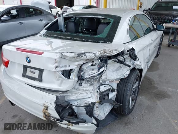 ✅ 2015 BMW 4 Series 428i • VIN: WBA3V7C5XFP772663 • Лот: 42101012. Опубликован ранее на IAAI с пробегом 75 901 миль. Бесплатный доступ к архиву аукционных продаж из США и подробный отчёт об истории автомобиля на DreamBid. Изображение 6.