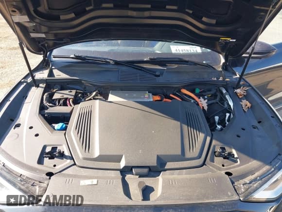 ✅ 2021 Audi e-tron Premium Plus • VIN: WA1LAAGE5MB012022 • Лот: 41458134. Опубликован ранее на IAAI с пробегом 42 137 миль. Бесплатный доступ к архиву аукционных продаж из США и подробный отчёт об истории автомобиля на DreamBid. Изображение 10.