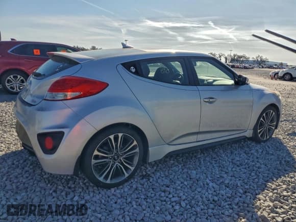 ✅ 2016 Hyundai Veloster Turbo Rally Edition • VIN: KMHTC6AE6GU287229 • Лот: 95310085. Опубликован ранее на Copart с пробегом 172 061 миль. Бесплатный доступ к архиву аукционных продаж из США и подробный отчёт об истории автомобиля на DreamBid. Изображение 3.