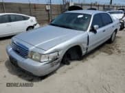 ✅ 2003 Ford Crown Victoria Standard • VIN: 2FAFP73W73X138578 • Lot: 65280395. Wystawiony na Copart z przebiegiem 131 245 mil. Bezpłatny archiwum sprzedaży aukcyjnych z USA i szczegółowy raport historii pojazdu na DreamBid. Zdjęcie 1.
