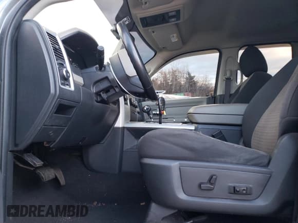 ✅ 2010 Dodge 1500 SLT • VIN: 1D7RV1GP2AS184046 • Lot: 86335144. Wystawiony na Copart z przebiegiem 168 913 mil. Bezpłatny archiwum sprzedaży aukcyjnych z USA i szczegółowy raport historii pojazdu na DreamBid. Zdjęcie 7.