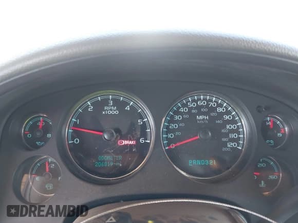 ✅ 2007 Chevrolet Silverado 1500 1LT • VIN: 2GCEK13M271506108 • Lot: 43561647. Listed on IAAI with 206,819 mi. Free auction sales archive from the USA and detailed vehicle history report at DreamBid. Image 7.