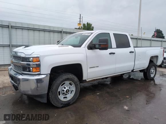 ✅ 2019 Chevrolet Silverado 2500HD Work Truck • VIN: 1GC1KREY7KF103126 • Лот: 58327105. Опубликован ранее на Copart с пробегом 191 511 миль. Бесплатный доступ к архиву аукционных продаж из США и подробный отчёт об истории автомобиля на DreamBid. Изображение 1.