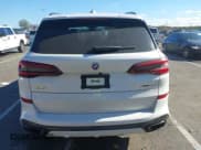✅ 2021 BMW X5 xDrive40i • VIN: 5UXCR6C03M9F88612 • Лот: 43534557. Опубликован ранее на IAAI с пробегом 60 673 миль. Бесплатный доступ к архиву аукционных продаж из США и подробный отчёт об истории автомобиля на DreamBid. Изображение 16.