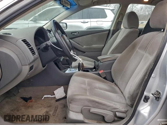 ✅ 2008 Nissan Altima SL • VIN: 1N4AL21E18C208115 • Lot: 93852545. Wystawiony na Copart z przebiegiem 170 426 mil. Bezpłatny archiwum sprzedaży aukcyjnych z USA i szczegółowy raport historii pojazdu na DreamBid. Zdjęcie 7.