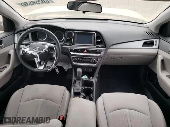 ✅ 2018 Hyundai Sonata SE • VIN: 5NPE24AF6JH617496 • Лот: 69256532. Опубликован ранее на Copart с пробегом 56 111 миль. Бесплатный доступ к архиву аукционных продаж из США и подробный отчёт об истории автомобиля на DreamBid. Изображение 8.