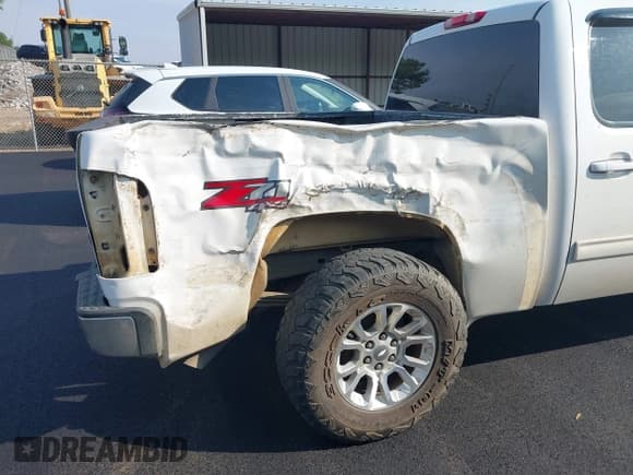 ✅ 2010 Chevrolet Silverado 1500 LT • VIN: 3GCRKSE34AG216284 • Лот: 43265517. Опубликован ранее на IAAI с пробегом 310 058 миль. Бесплатный доступ к архиву аукционных продаж из США и подробный отчёт об истории автомобиля на DreamBid. Изображение 6.