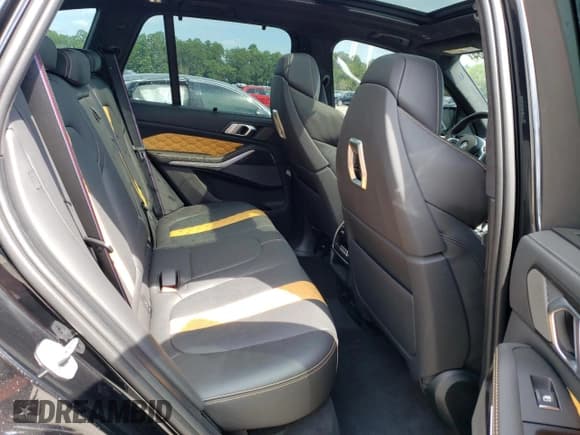 ✅ 2024 BMW X5 M Competition • VIN: 5YM13ET01R9T09271 • Lot: 68989084. Listed on Copart with 6,741 mi. Free auction sales archive from the USA and detailed vehicle history report at DreamBid. Image 12.