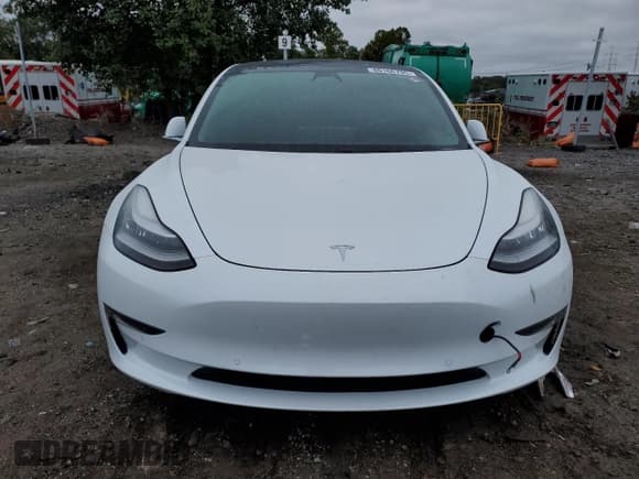 ✅ 2019 Tesla Model 3 Mid Range • VIN: 5YJ3E1EA9KF397198 • Лот: 80166795. Опубликован ранее на Copart с пробегом 66 917 миль. Бесплатный доступ к архиву аукционных продаж из США и подробный отчёт об истории автомобиля на DreamBid. Изображение 5.