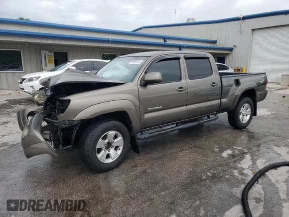 ✅ 2011 Toyota Tacoma PreRunner • VIN: 5TFKU4HN9BX001422 • Лот: 59499145. Опубликован ранее на Copart с пробегом 207 988 миль. Бесплатный доступ к архиву аукционных продаж из США и подробный отчёт об истории автомобиля на DreamBid. Изображение 1.