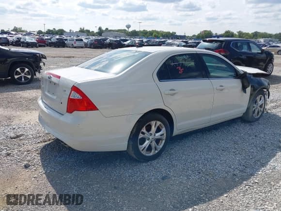 ✅ 2012 Ford Fusion SE • VIN: 3FAHP0HA3CR195016 • Lot: 40143440. Listed on IAAI with 162,729 mi. Free auction sales archive from the USA and detailed vehicle history report at DreamBid. Image 4.