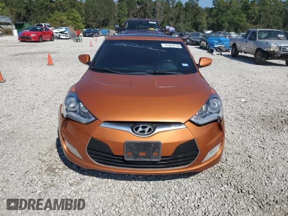 ✅ 2016 Hyundai Veloster • VIN: KMHTC6AD9GU304354 • Lot: 75347214. Wystawiony na Copart z przebiegiem 88 273 mil. Bezpłatny archiwum sprzedaży aukcyjnych z USA i szczegółowy raport historii pojazdu na DreamBid. Zdjęcie 5.