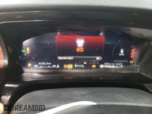 ✅ 2024 Lincoln Aviator Reserve • VIN: 5LM5J7XC1RGL09212 • Lot: 88340355. Listed on Copart with 8,105 mi. Free auction sales archive from the USA and detailed vehicle history report at DreamBid. Image 9.