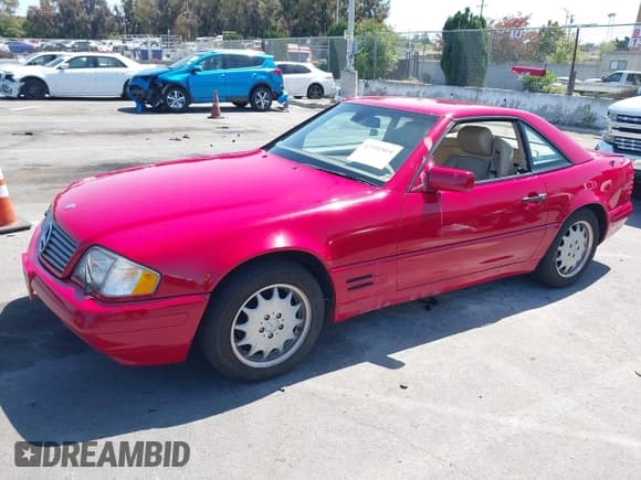 ✅ 1998 Mercedes-Benz SL 500 • VIN: WDBFA67F5WF162862 • Lot: 42391819. Wystawiony na IAAI z przebiegiem 158 411 mil. Bezpłatny archiwum sprzedaży aukcyjnych z USA i szczegółowy raport historii pojazdu na DreamBid. Zdjęcie 2.