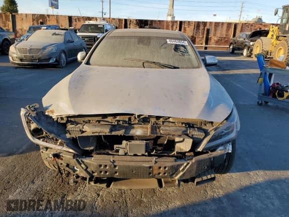 ✅ 2015 Hyundai Genesis 5.0L • VIN: KMHGN4JF6FU058976 • Lot: 80463854. Wystawiony na Copart z przebiegiem 75 867 mil. Bezpłatny archiwum sprzedaży aukcyjnych z USA i szczegółowy raport historii pojazdu na DreamBid. Zdjęcie 5.