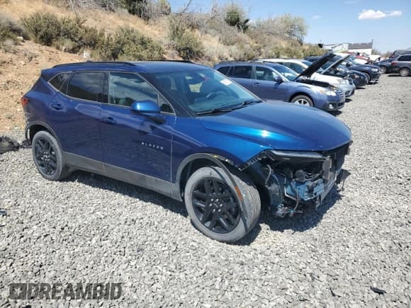 ✅ 2023 Chevrolet Blazer LT • VIN: 3GNKBHR40PS142219 • Lot: 69676185. Listed on Copart with 33,265 mi. Free auction sales archive from the USA and detailed vehicle history report at DreamBid. Image 4.