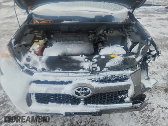 ✅ 2012 Toyota RAV4 Limited • VIN: 2T3DK4DV8CW082049 • Лот: 94243545. Опубликован ранее на Copart с пробегом 179 495 миль. Бесплатный доступ к архиву аукционных продаж из США и подробный отчёт об истории автомобиля на DreamBid. Изображение 12.