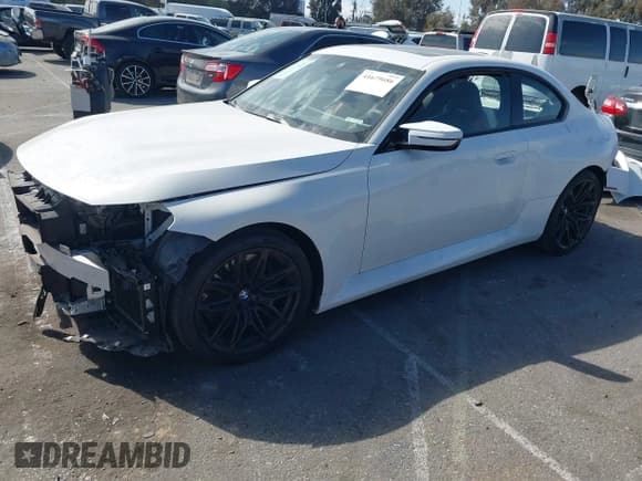 ✅ 2024 BMW M2 • VIN: 3MF13DM01R8E71653 • Lot: 41679686. Wystawiony na IAAI z przebiegiem 6 037 mil. Bezpłatny archiwum sprzedaży aukcyjnych z USA i szczegółowy raport historii pojazdu na DreamBid. Zdjęcie 17.