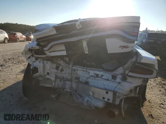 ✅ 2018 Dodge Charger R/T Scat Pack • VIN: 2C3CDXGJ8JH282804 • Lot: 71560795. Listed on Copart with 151,284 mi. Free auction sales archive from the USA and detailed vehicle history report at DreamBid. Image 6.