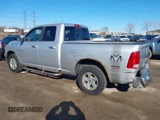 ✅ 2009 Dodge 1500 SLT • VIN: 1D3HV18P69S803674 • Lot: 41669981. Wystawiony na IAAI z przebiegiem 229 764 mil. Bezpłatny archiwum sprzedaży aukcyjnych z USA i szczegółowy raport historii pojazdu na DreamBid. Zdjęcie 3.