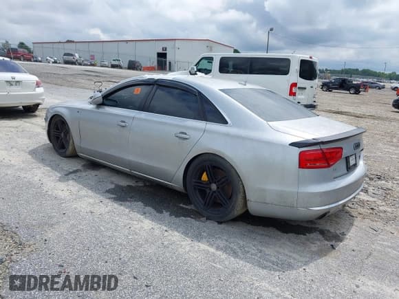 ✅ 2011 Audi A8 • VIN: WAUAVAFD7BN006743 • Lot: 43061393. Wystawiony na IAAI z przebiegiem Nie podano. Bezpłatny archiwum sprzedaży aukcyjnych z USA i szczegółowy raport historii pojazdu na DreamBid. Zdjęcie 3.