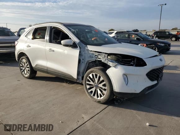✅ 2022 Ford Escape Titanium • VIN: 1FMCU9J91NUB93886 • Lot: 82764154. Wystawiony na Copart z przebiegiem Nie podano. Bezpłatny archiwum sprzedaży aukcyjnych z USA i szczegółowy raport historii pojazdu na DreamBid. Zdjęcie 4.