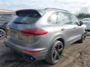 ✅ 2017 Porsche Cayenne S • VIN: WP1AB2A22HLA53222 • Lot: 43678431. Wystawiony na IAAI z przebiegiem 88 907 mil. Bezpłatny archiwum sprzedaży aukcyjnych z USA i szczegółowy raport historii pojazdu na DreamBid. Zdjęcie 4.