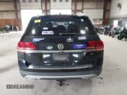 ✅ 2018 Volkswagen Atlas SE • VIN: 1V2CP2CA8JC593985 • Lot: 43162199. Listed on IAAI with 271,245 mi. Free auction sales archive from the USA and detailed vehicle history report at DreamBid. Image 16.