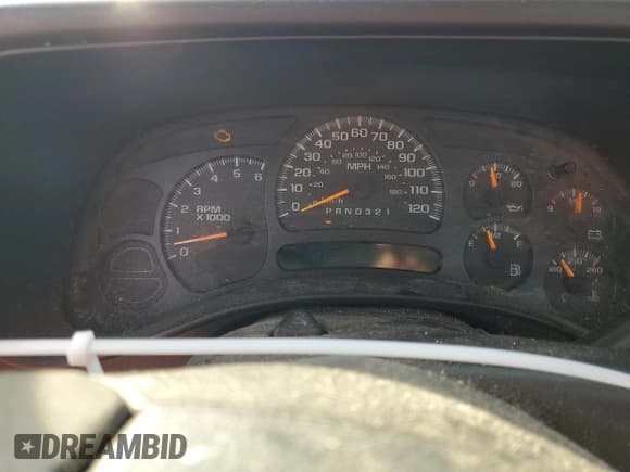 ✅ 2006 Chevrolet Silverado 1500 Work Truck • VIN: 1GCEC14V46E262639 • Лот: 82054124. Опубликован ранее на Copart с пробегом 226 003 миль. Бесплатный доступ к архиву аукционных продаж из США и подробный отчёт об истории автомобиля на DreamBid. Изображение 9.