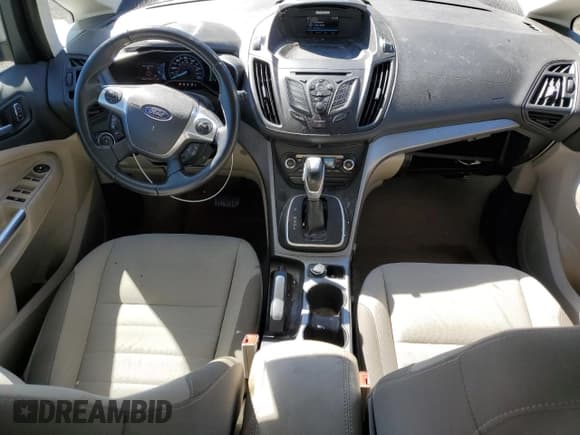 ✅ 2015 Ford C-Max SE • VIN: 1FADP5AU5FL111961 • Lot: 82557345. Wystawiony na Copart z przebiegiem 129 541 mil. Bezpłatny archiwum sprzedaży aukcyjnych z USA i szczegółowy raport historii pojazdu na DreamBid. Zdjęcie 8.