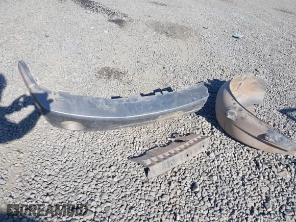 ✅ 2005 Dodge Durango Limited • VIN: 1D4HB58N05F508115 • Лот: 43267316. Опубликован ранее на IAAI с пробегом 249 415 миль. Бесплатный доступ к архиву аукционных продаж из США и подробный отчёт об истории автомобиля на DreamBid. Изображение 12.