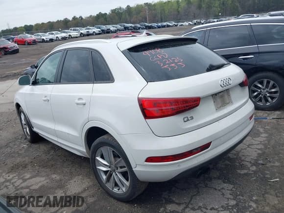 ✅ 2017 Audi Q3 Premium • VIN: WA1BCCFS2HR009908 • Lot: 41867249. Listed on IAAI with 116,804 mi. Free auction sales archive from the USA and detailed vehicle history report at DreamBid. Image 3.