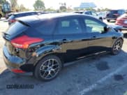 ✅ 2018 Ford Focus SEL • VIN: 1FADP3M22JL205125 • Лот: 92094185. Опубликован ранее на Copart с пробегом 95 253 миль. Бесплатный доступ к архиву аукционных продаж из США и подробный отчёт об истории автомобиля на DreamBid. Изображение 3.