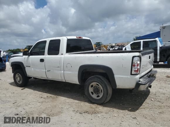 ✅ 2003 Chevrolet Silverado 2500HD LS • VIN: 1GCHC29U43Z174231 • Лот: 61579445. Опубликован ранее на Copart с пробегом Не указан. Бесплатный доступ к архиву аукционных продаж из США и подробный отчёт об истории автомобиля на DreamBid. Изображение 2.