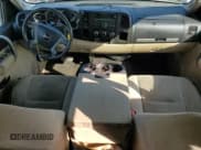 ✅ 2008 GMC Sierra 1500 SLE1 • VIN: 1GTEC19JX8Z112696 • Лот: 84477245. Опубликован ранее на Copart с пробегом 239 188 миль. Бесплатный доступ к архиву аукционных продаж из США и подробный отчёт об истории автомобиля на DreamBid. Изображение 8.