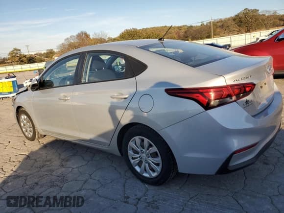✅ 2018 Hyundai Accent SE • VIN: 3KPC24A30JE012035 • Lot: 91490855. Wystawiony na Copart z przebiegiem 95 045 mil. Bezpłatny archiwum sprzedaży aukcyjnych z USA i szczegółowy raport historii pojazdu na DreamBid. Zdjęcie 2.