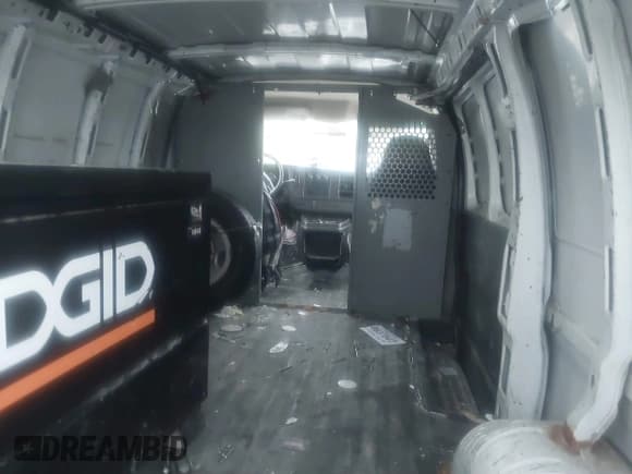 ✅ 2008 Chevrolet Express Cargo • VIN: 1GCGG25C681105785 • Лот: 40381121. Опубликован ранее на IAAI с пробегом Не указан. Бесплатный доступ к архиву аукционных продаж из США и подробный отчёт об истории автомобиля на DreamBid. Изображение 8.