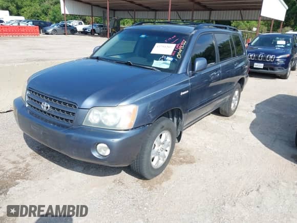 2002 Toyota Highlander z VIN JTEGF21A520072116, wystawiony jako IAAI lot #42751205 z przebiegiem 204 983 mil mil oraz . Historia ofert i sprzedaży dostępna na DreamBid. Obrazek 2.
